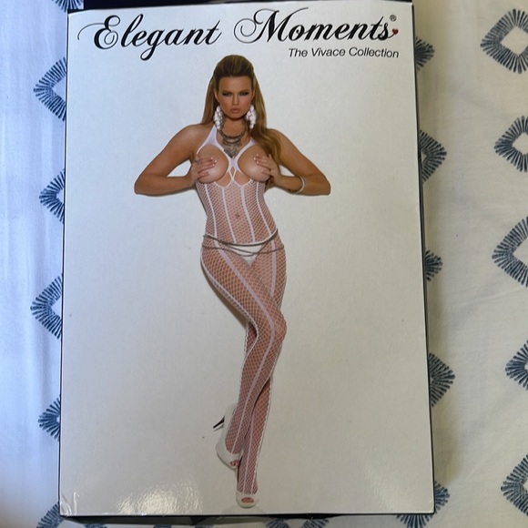 Gorgeous!!!!! White Open Cup Fishnet Bodystocking - Picture 3 of 4